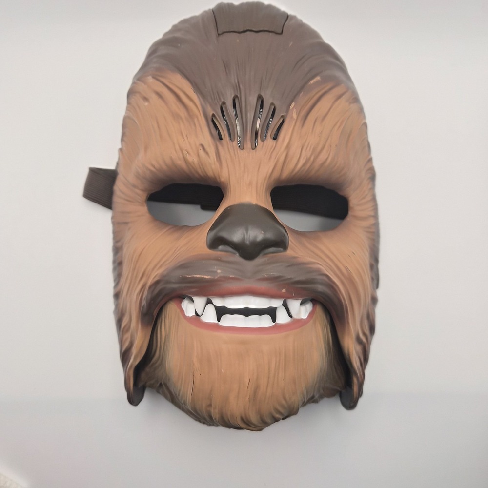 Star Wars Chewbacca Electric Roaring Mask w/Movable Mouth & Wookie Sounds Works